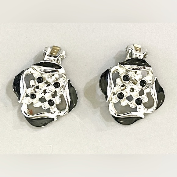 Vintage Jewelry - 3/$18 Black Enamel Ornate Clip Earrings Silver Tone Flower Art Nouveau Onyx